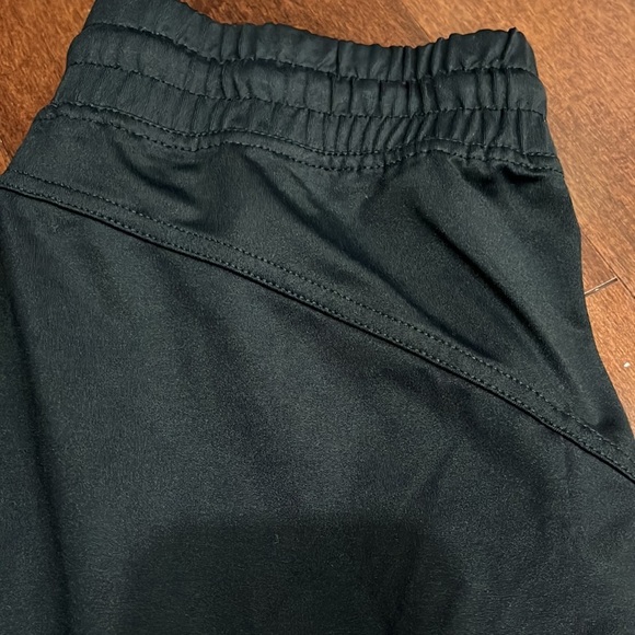 Roots size small joggers - Picture 5 of 6